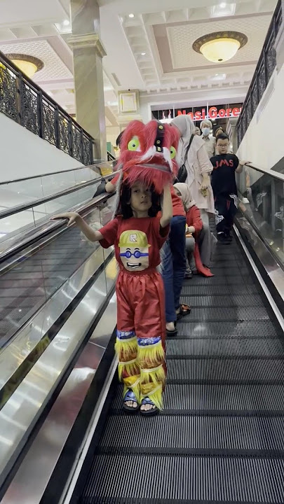 Main Barongsai di Mall #shortvideo