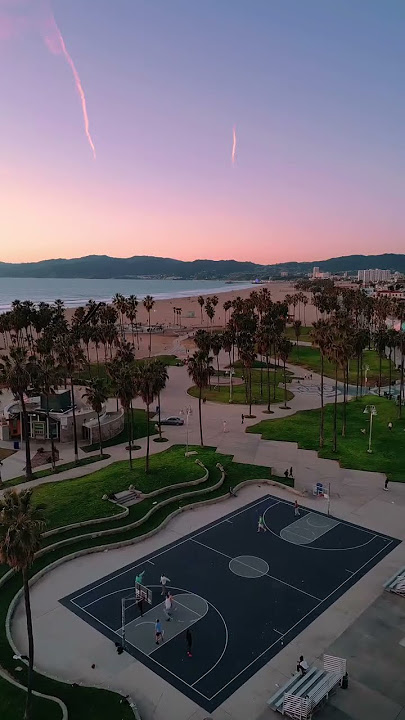 Ladies and gentlemen welcome to Los Angeles