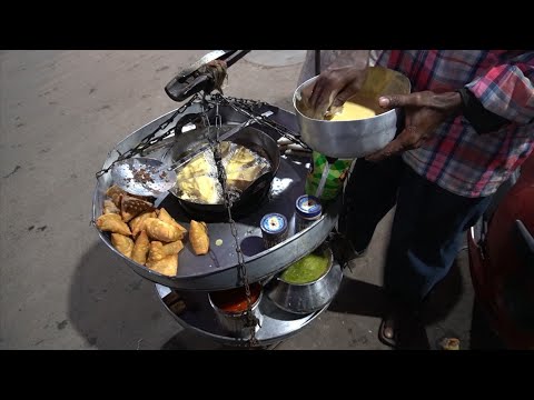 indian-first-running-samosa-wala-|-indian-street-food