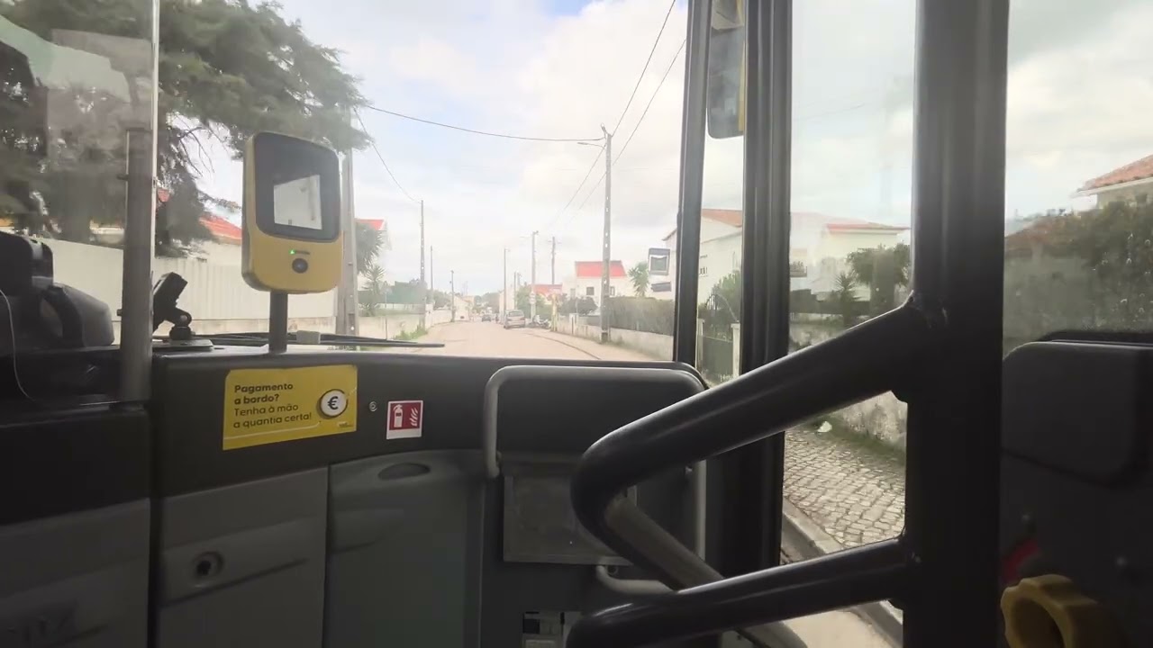 Lisbon, bus 3207 ride from Sampaio to Caminho Branco