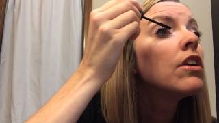 How to apply 3D Fiber Lash Mascara!