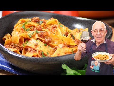 This pasta recipe by Gennaro really is the definition of quick Italian cooking. A simple pan fried s. 