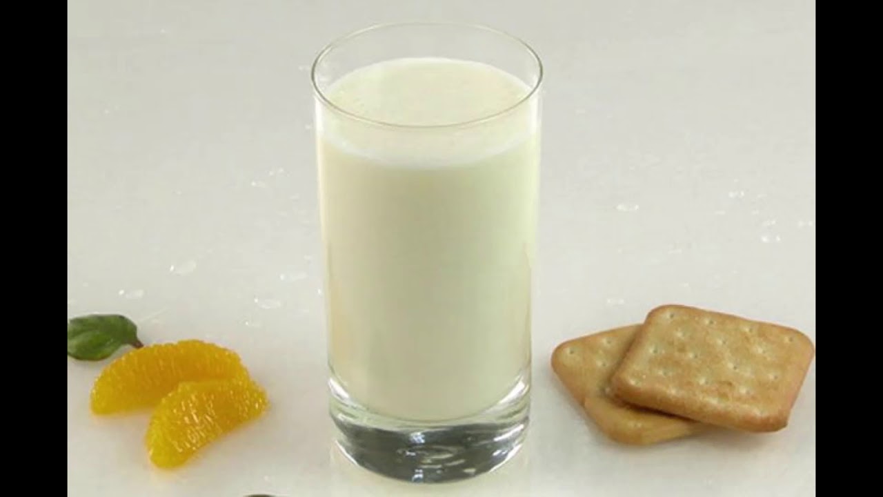 Растительное молоко можно в пост. Апельсиновое молоко. Молоко с апельсиновым соком что будет. Можно ли молоко с апельсиновым соком ?. Какое молоко можно пить в пост.