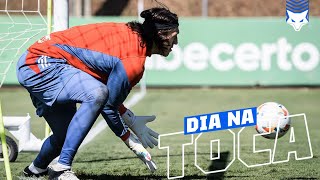 ⚽ DIA NA TOCA | Primeiro treino do goleiro Cássio com o time!