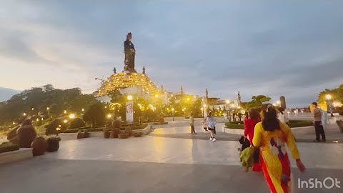 Núi bà đen về đêm đẹp rực rỡ và lạnh buốt tâm hồn