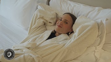 73 Questions with Maike Gabriela [ Human Design Reader ]