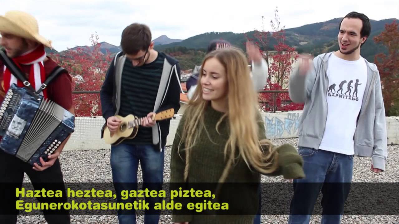 Laudioko Gazte Eguna 2014 abestiaren bideoklipa (Esne Potak+Aiala+Josito+Luzifr)