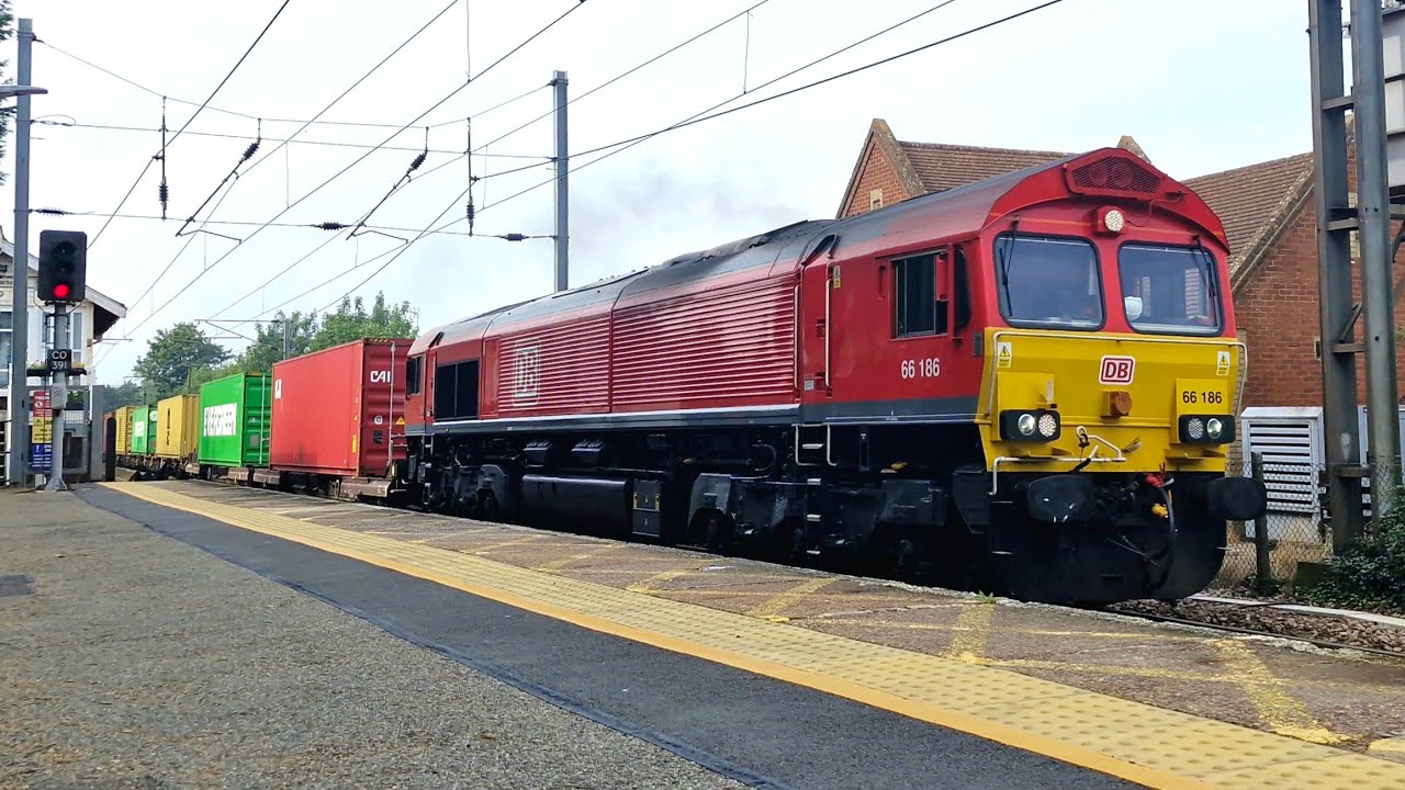 66186 (2 Tone) Blasts Through Stowmarket P1 (06/08/2025)
