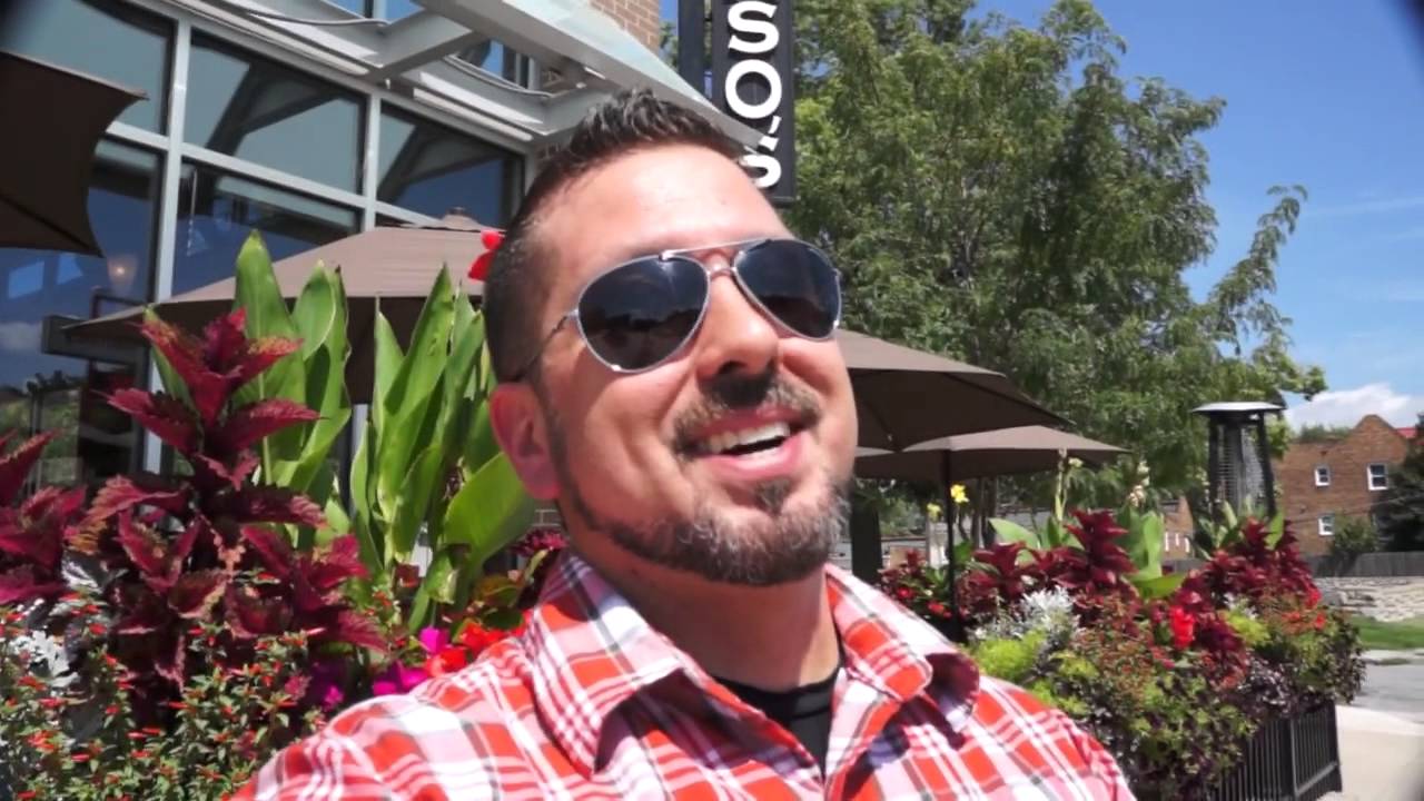 One Man One Lunch & Accurso's Italian Restaurant