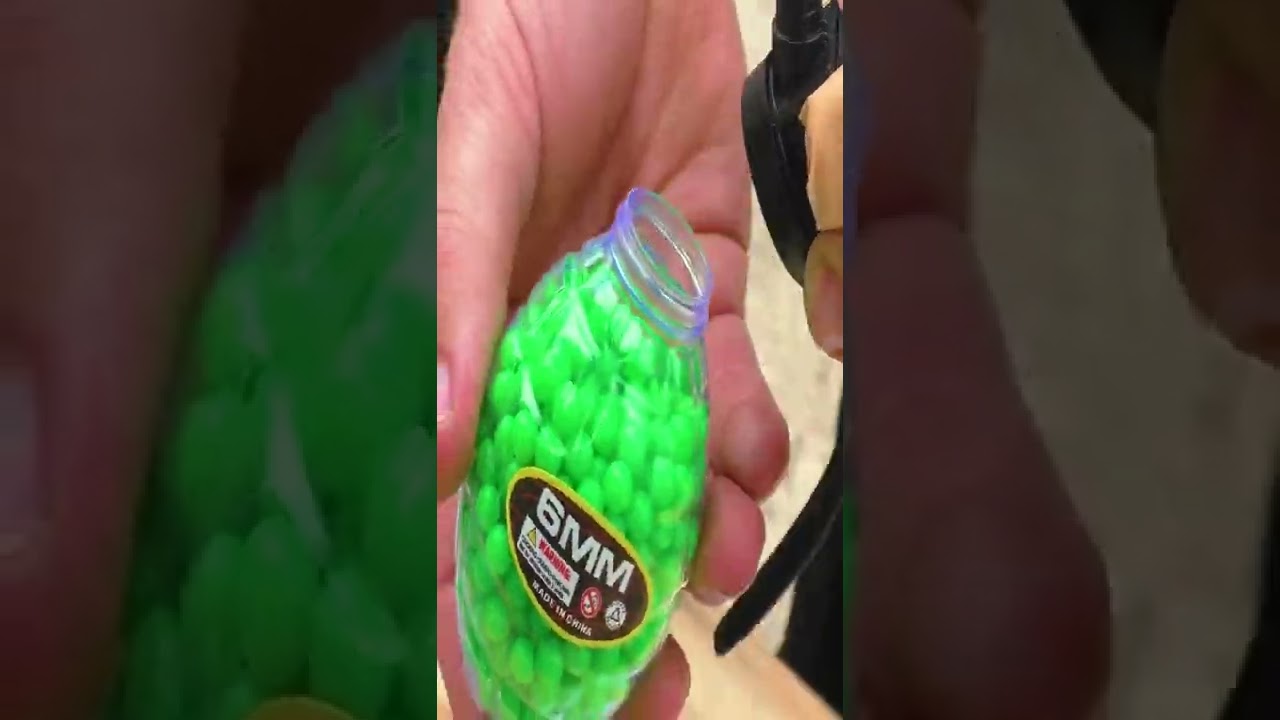 Plastik toy bullets in Meatgrinder ASMR 