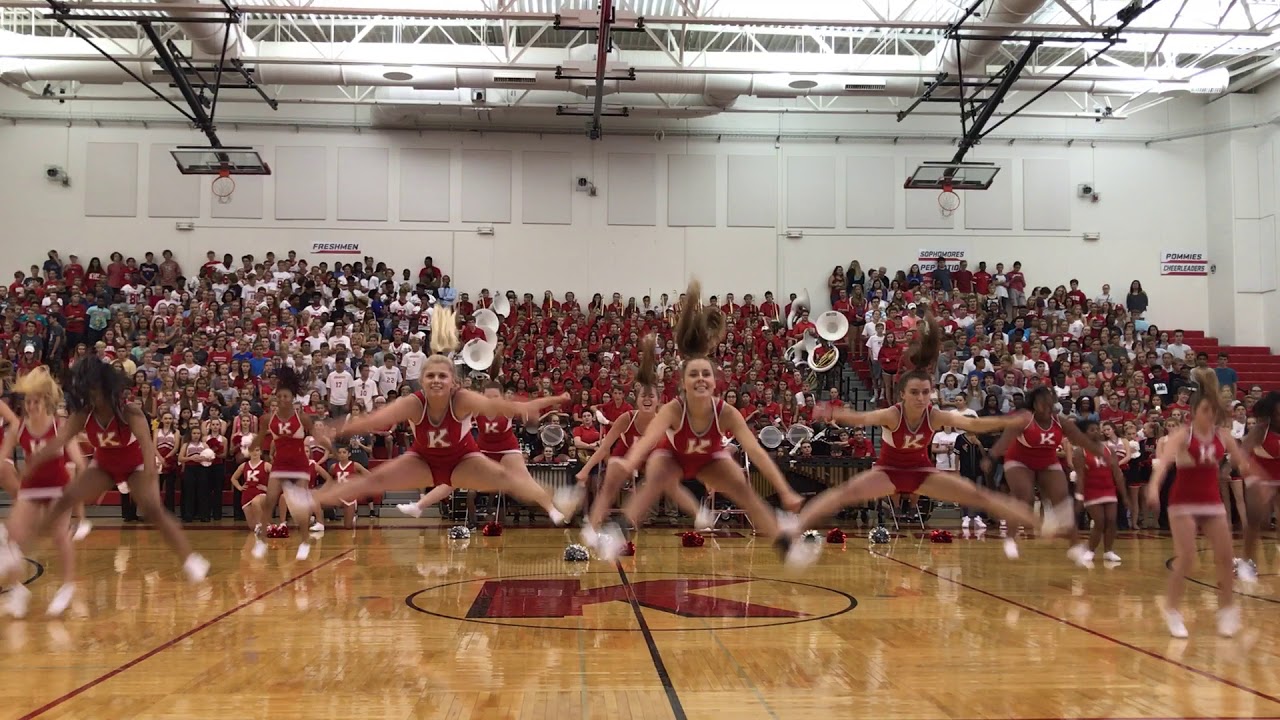 Mac-Hi cheerleaders R-A-L-L-Y in the classroom, News