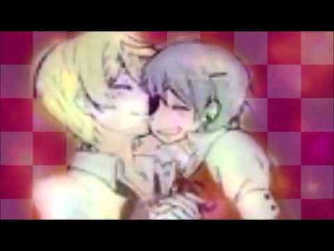 //I kissed A girl//