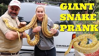 SCARIEST SNAKE WAKEUP PRANK - Top Wife Vs Husband Pranks Of 2017 by Pranksters in Love 368,690 views 6 years ago 9 minutes, 6 seconds