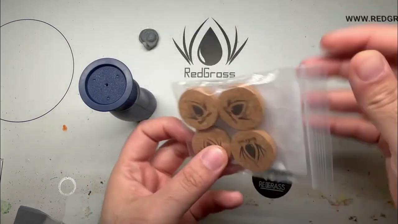 New Redgrass painting handle how good is this holder for miniatures