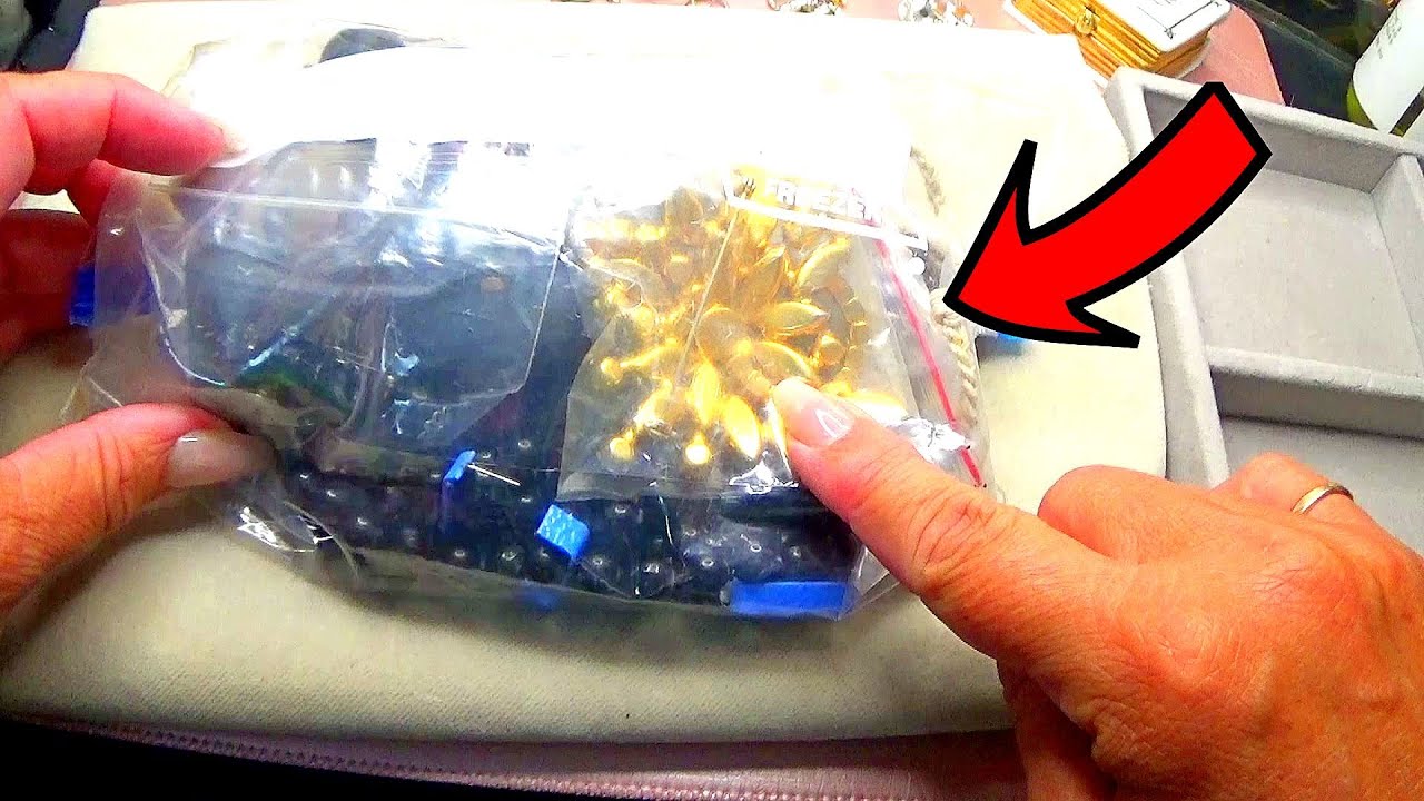 У МЕНЯ ШОК ! Нашла ЗОЛОТО на свалке ! Открыла мешок и ОбАлДеЛа ! винтаж, антиквариат ,бижутерия