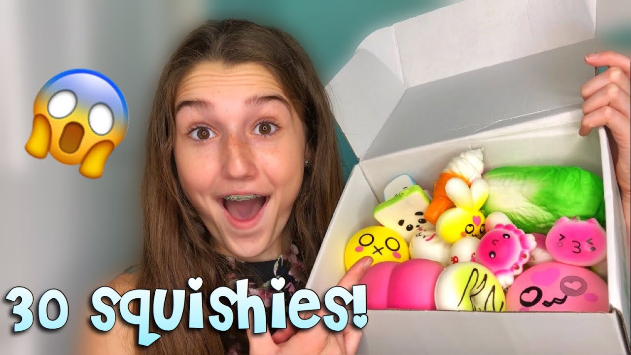 30 PACK OF SQUISHIES FROM MOMONOVA!