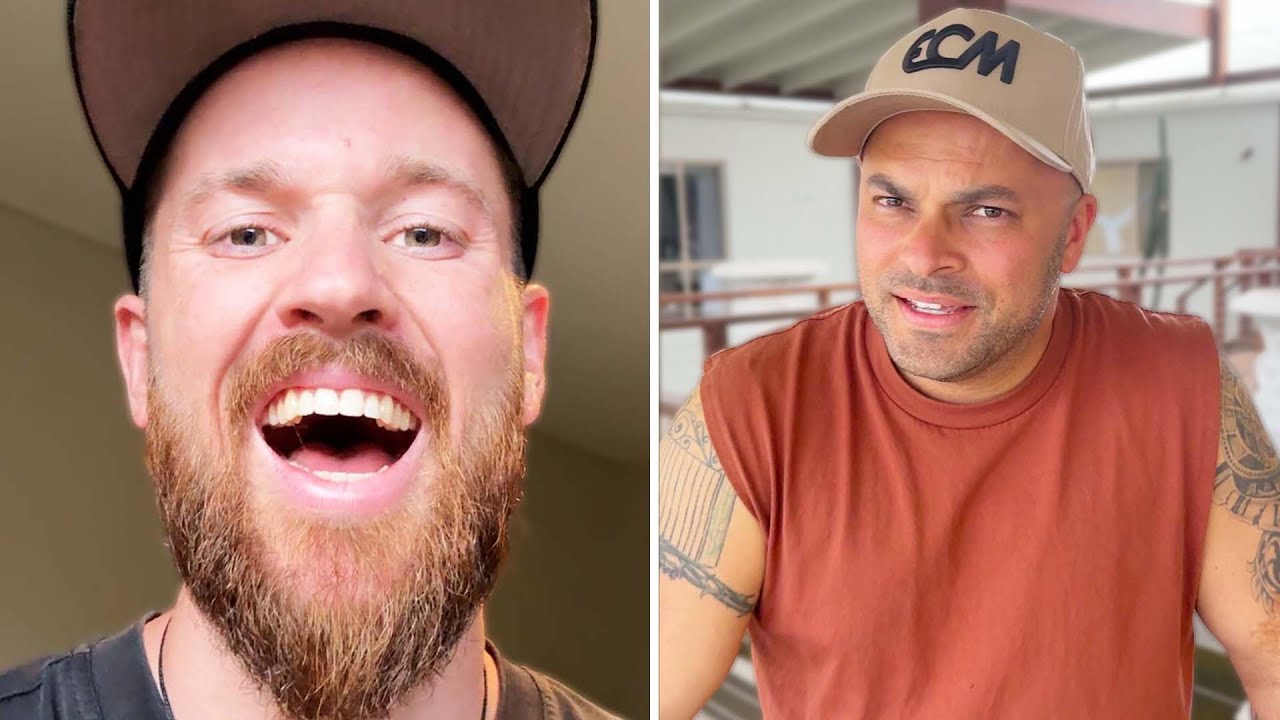 Раздражаю своего приятеля на отдыхе