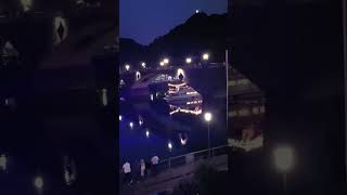 SEE THIS. Party on river boat