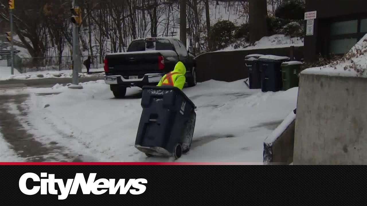 Blue bins left uncollected for days as privatized recycling program begins in Toronto