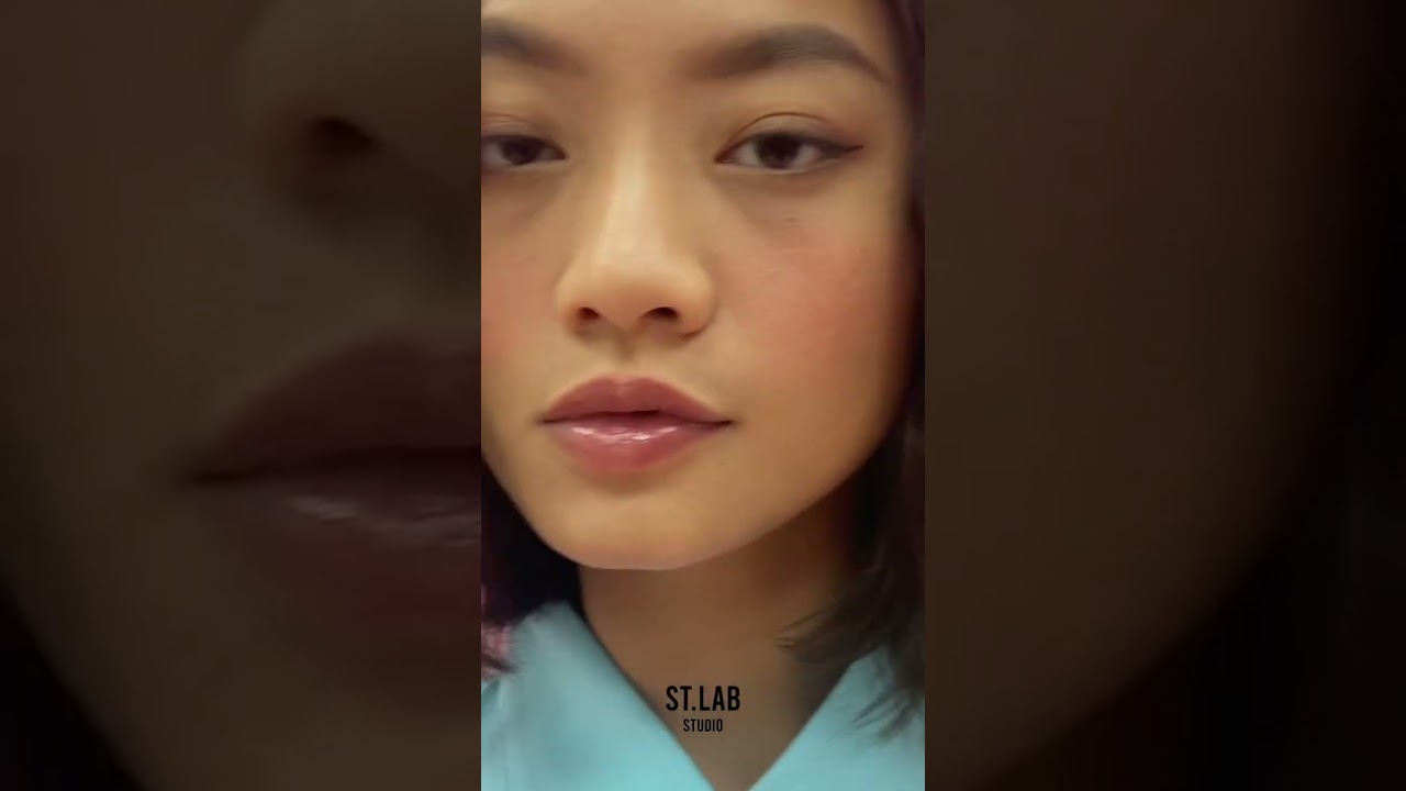 Add a touch of allure with this captivating ruffled stripe shirt! 👚✨