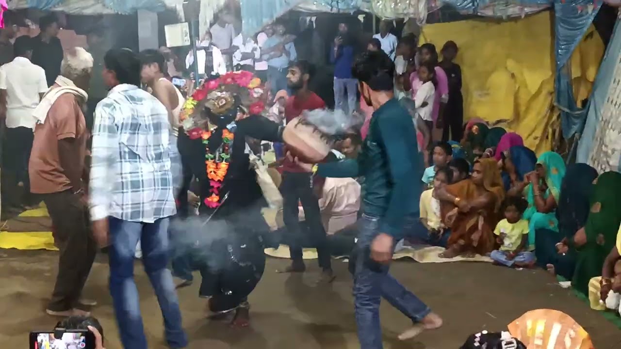 हमारे गांव में काली माता का खेल चल रहा है