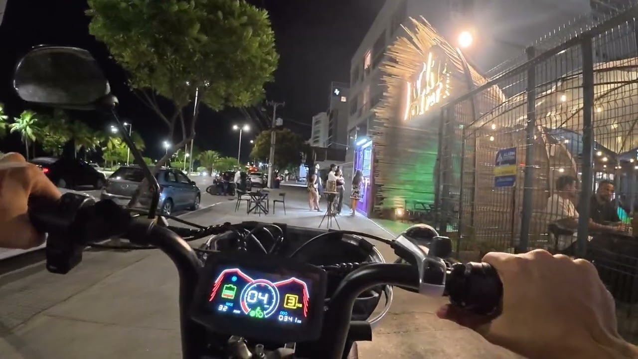 POV: VOCÊ QUER TOMAR UM TRAGO SEXTA FEIRA