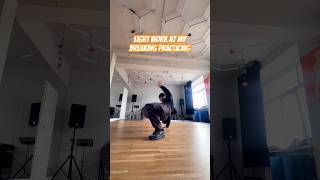 Light work at breaking practicing // raw and uncut bboy Intact