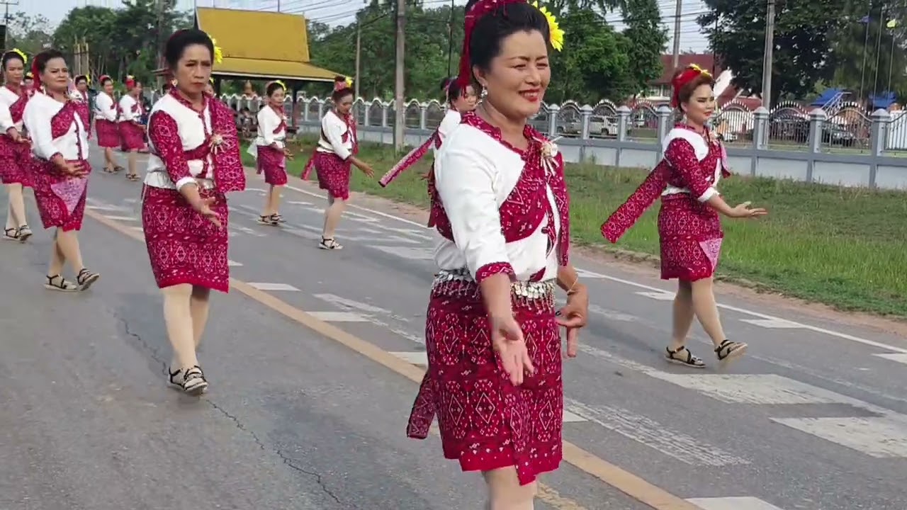 สาวเวียงไซฮักอ้ายบ่