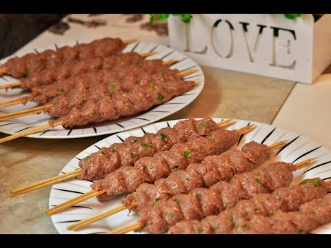 كباب مشوي بالفرن مع تتبيله مميزه وخلطة لحمه بضلها طريه معكم تابعو الفيديو Meat Kebab