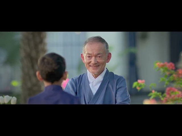Still from the official video of Nandaka 84