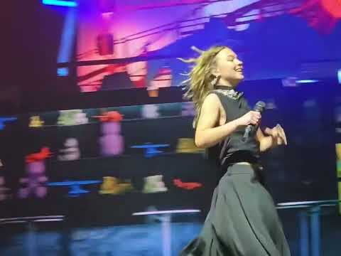 "Particle" Mélissa (2026 Tour)
