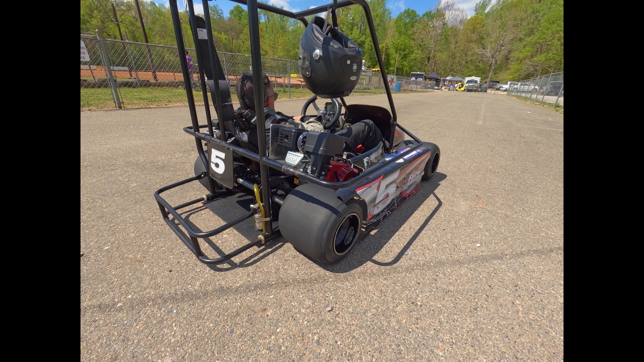 Frank Privetera Racing Frank takes on his 1st race at Cap City! - YouTube
