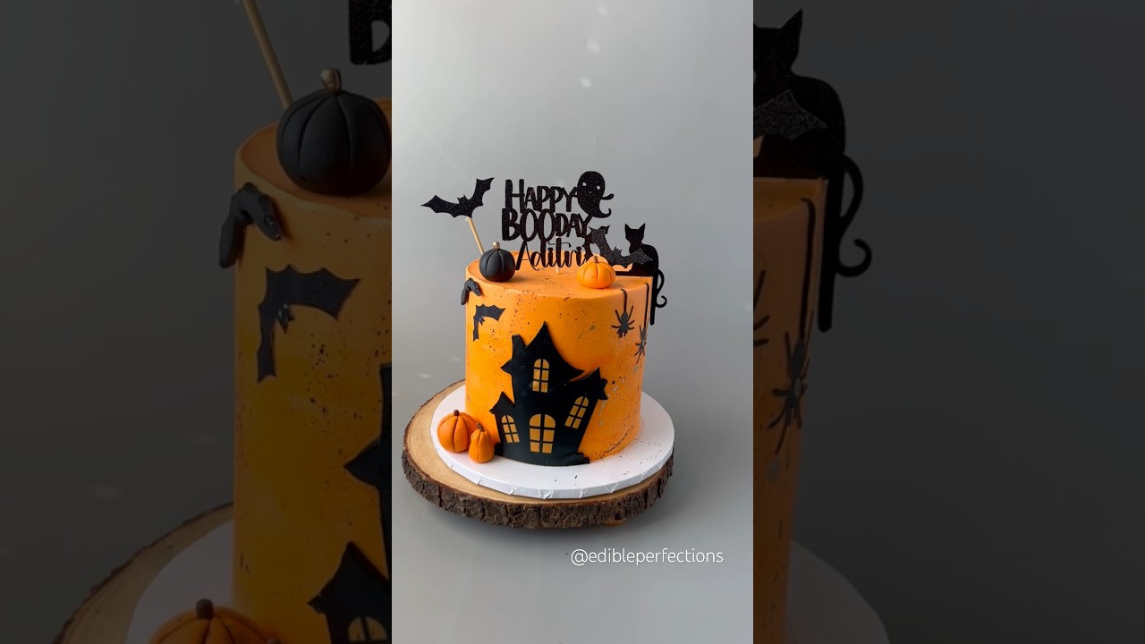 Haunted House Cake 