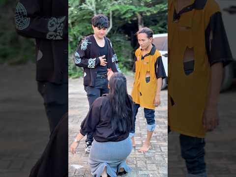 Kalian pilih sahabat atau mantan pacar? #shortvideo #trending