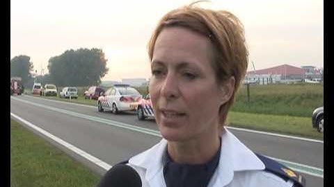 GPTV: Echtpaar gedood bij frontale botsing bij Leeuwarden