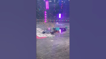 Will the hammer help him? #robotics #robots #championship #shorts #battleofrobots #battle