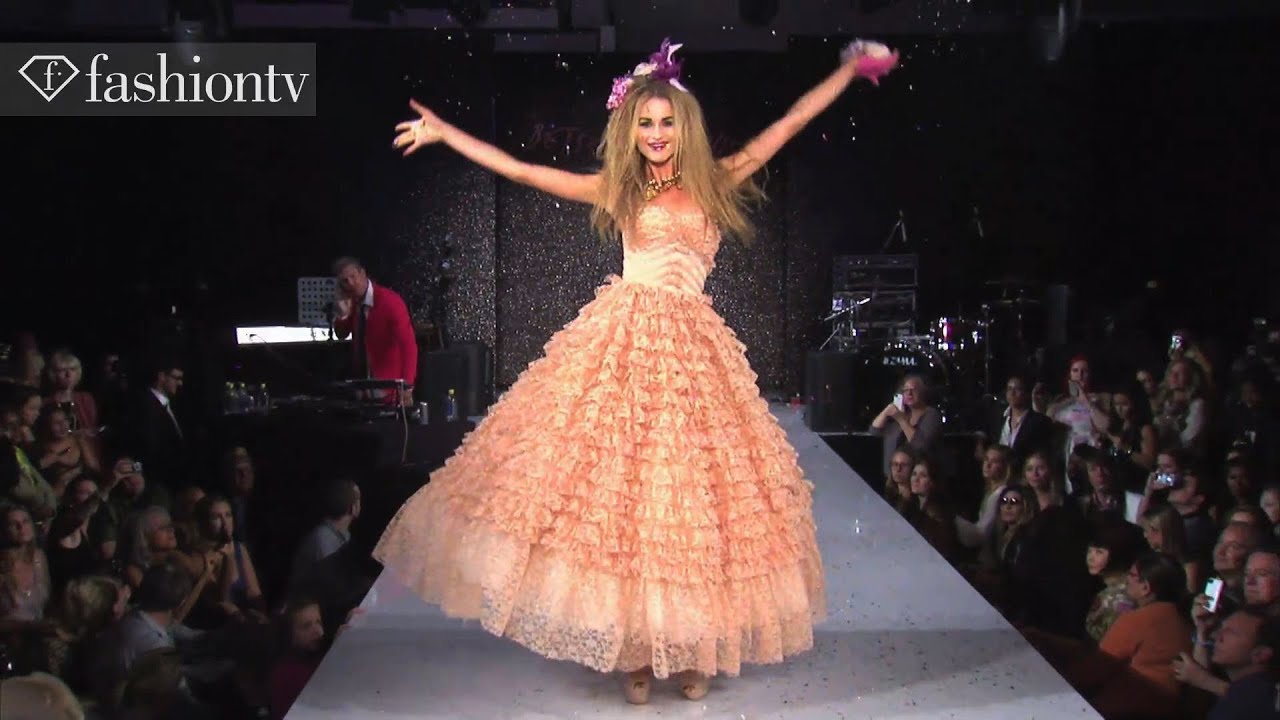 Betsey Johnson Spring/Summer 2013 Runway Show