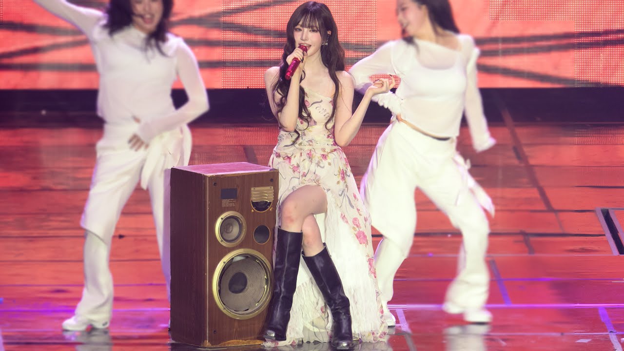 아이브 리즈 솔로곡 'UNREAL' [8K 직캠] (IVE LIZ) 'SOLO STAGE' ｜아이브 콘서트 SHOW WHAT I AM | 251031