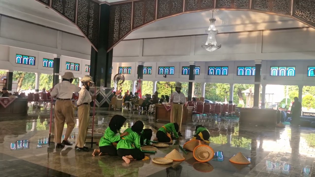 LOMBA TARI KREASI - PENDOPO KAB. PEMALANG | SMP Negeri 3 Randudongkal