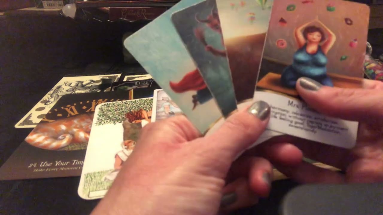 Aklınızdaki kişi 3. Kişiye ne söylüyor? Sizin hakkınızda diğer kişiyle ne konuşuyorlar?