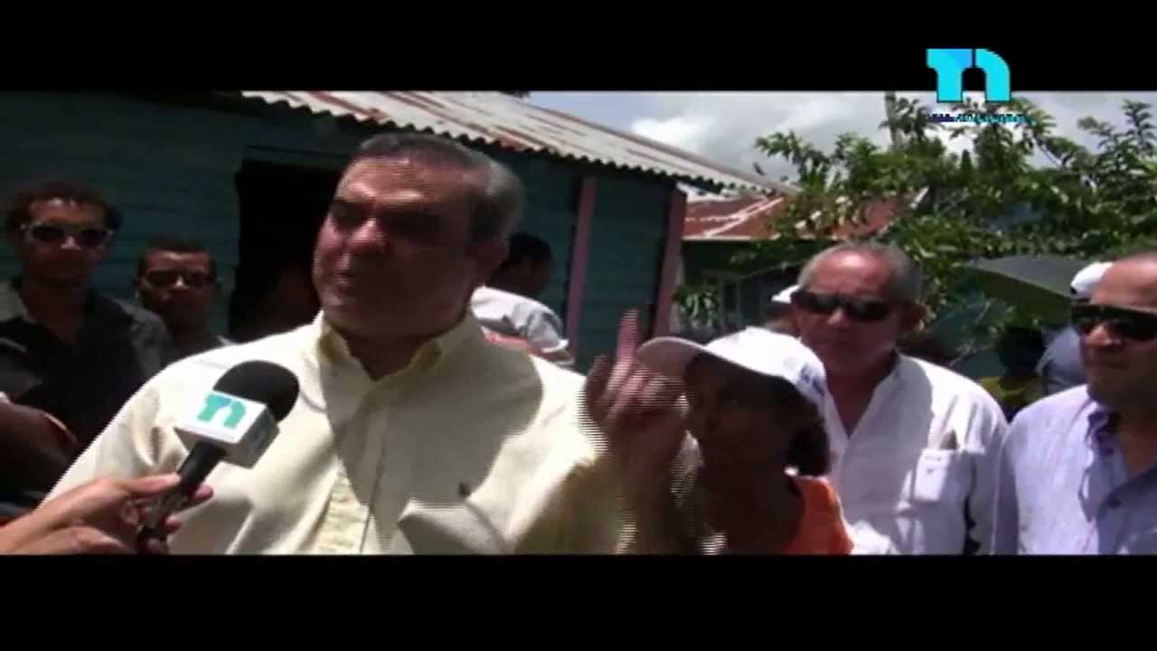 Luis Abinader entrega viviendas con programa "Familia Feliz" en Monte Plata