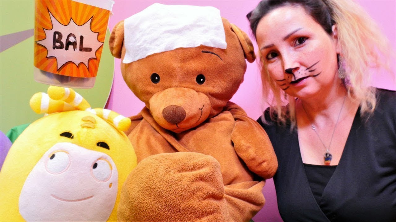 Eğlenceli oyunlar. Kedi Gizmo ile tedavi oyunu. Çocuk videosu YouTube