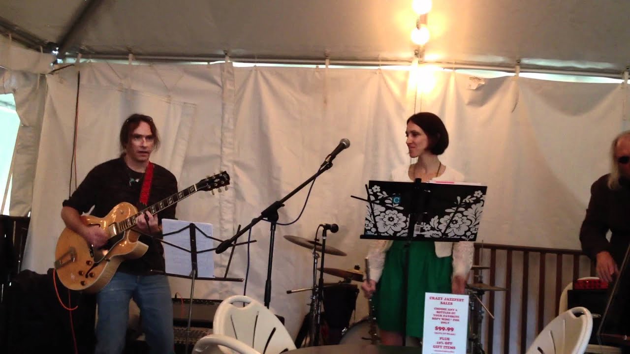 Guarda You'd Be So Nice to Come Home To - Dominic Duval, Larry Meyer, Govinda Willard and Dan Willard su YouTube Guarda You'd Be So Nice to Come Home To - Dominic Duval, Larry Meyer, Govinda Willard and Dan Willard su YouTube