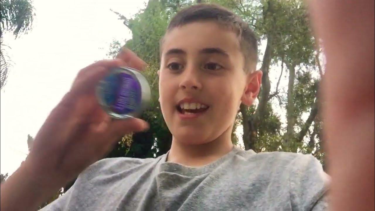 How to actually open your annoying Aaron’s Thinking Putty. YouTube