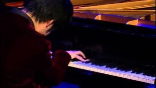 Nobuyuki Tsujii: Elegy for the victims of the earthquake and tsunami