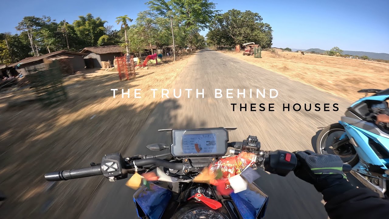 Why all houses are black?🤔