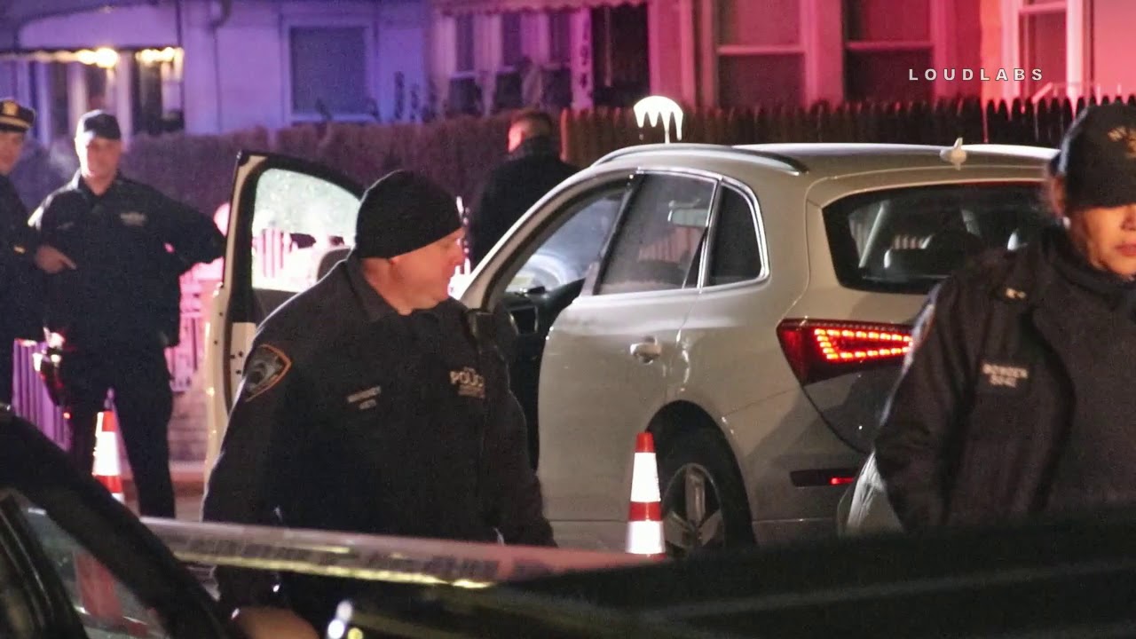 2 People Shot in St Albans, Queens - YouTube