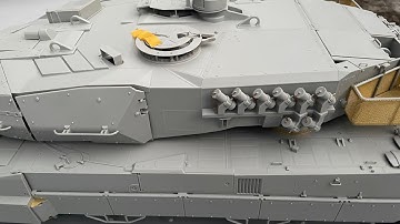 Trumpeter 00966 1/16 German Leopard 2A6 Main Battle Tank  Part1