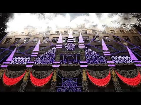 Saks Fifth Avenue unveils dazzling Broadway-theme holiday windows | In Our Backyard