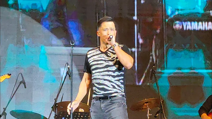 Dingdong Avanzado performs Michael Jackson's "Beat...